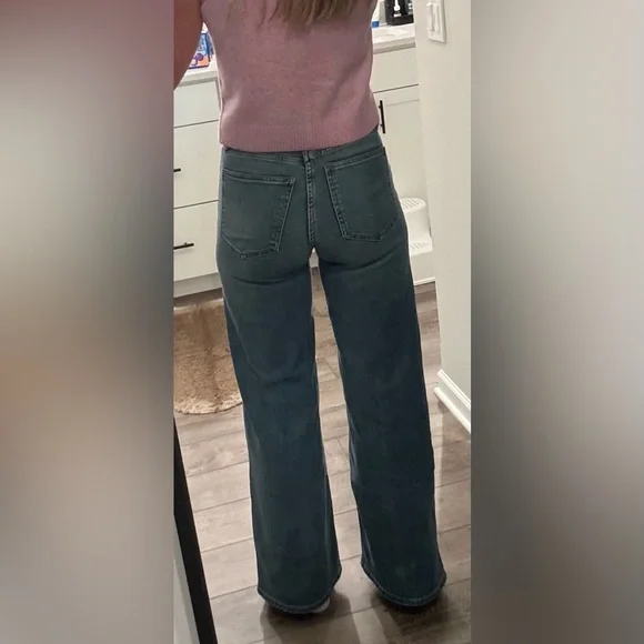 Only worn once! Universal Thread Jeans - Picture 3 of 4